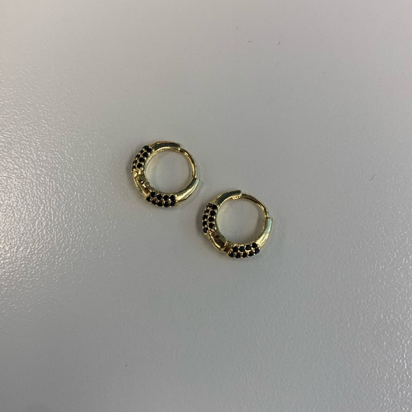 Gold plated sterling silver and black onyx hoops huggie hoop earrings - Picture 3 of 3